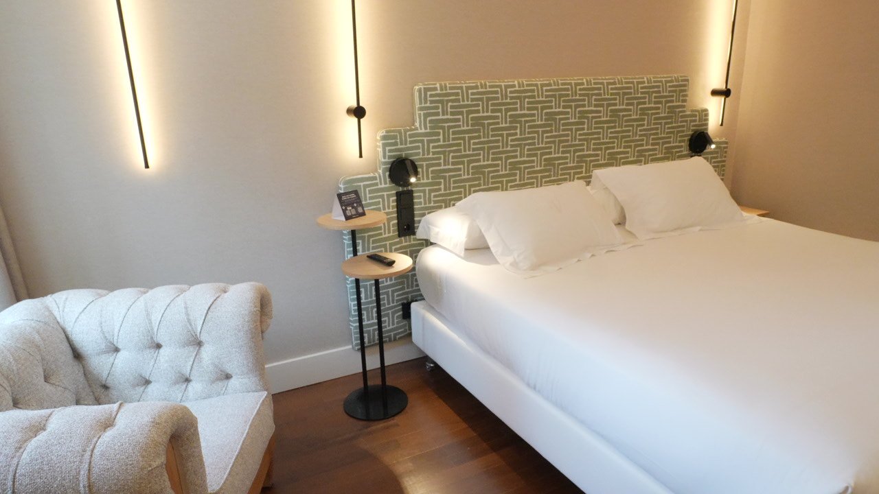 Interior de hotel equipado por IE Contract